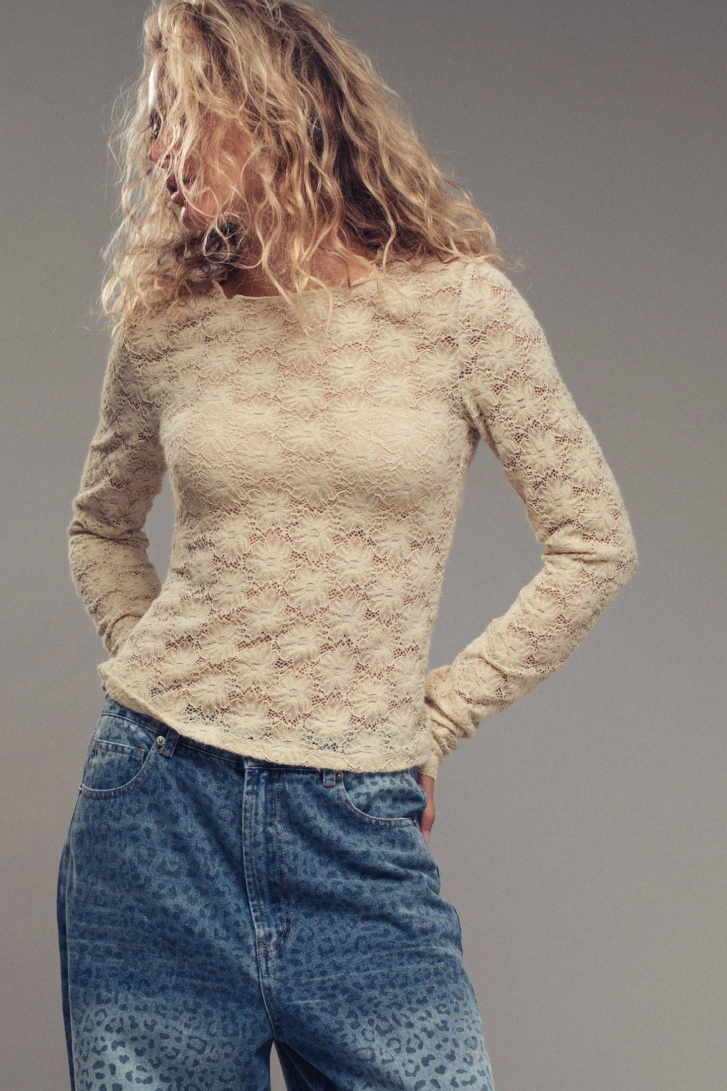 Floral Stretch Lace Layering Top