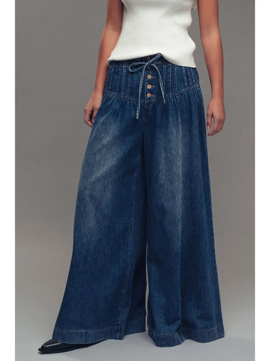 Pleated Jeans